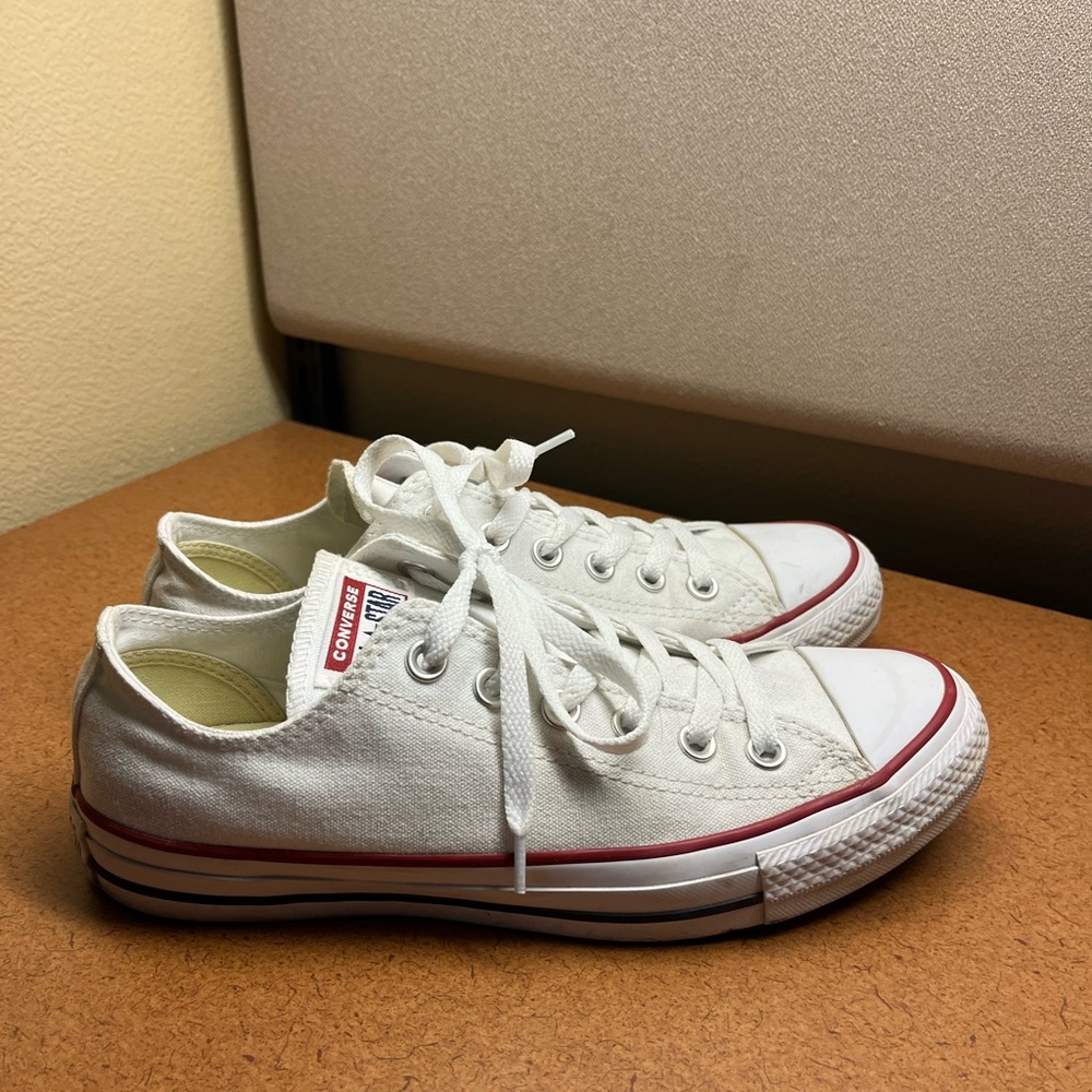 Converse Chuck Taylor All Star Women Size 8 White Low Top Sneakers W7652 - Picture 6 of 9